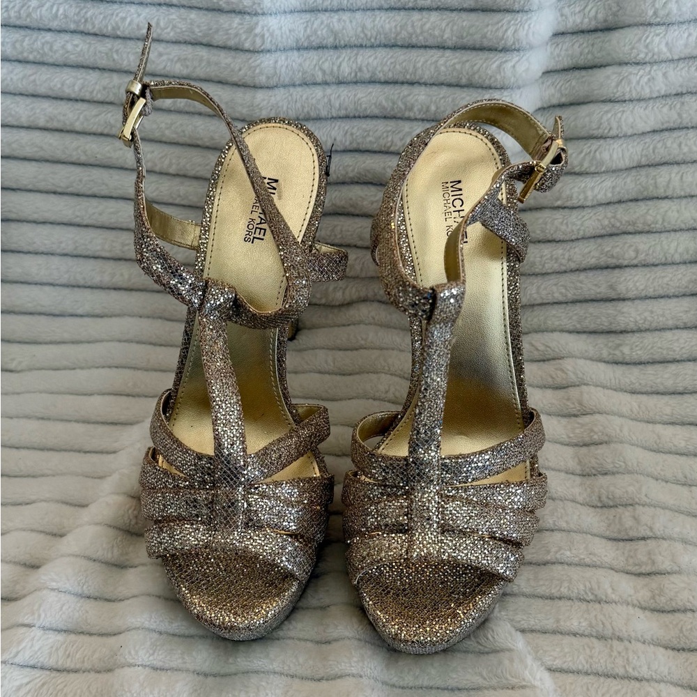 Michael Kors Catalina Gold Glitter T-Strap Block Heel Sandals Open Toe Party - Picture 2 of 8